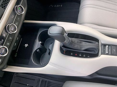 Used 2026 Honda HR-V EX-L image 18