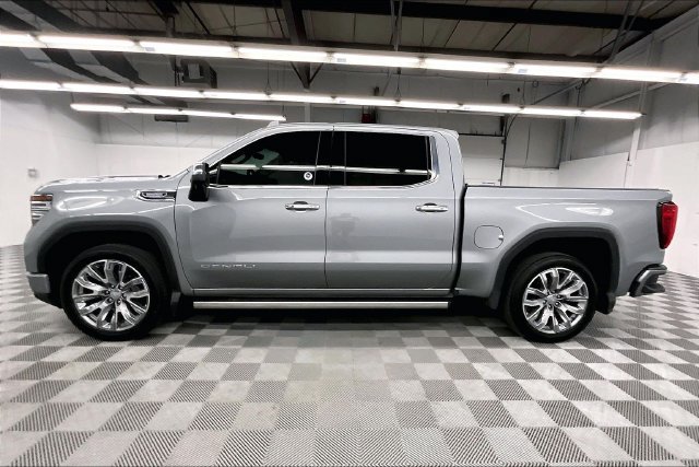 Used 2024 GMC Sierra 1500 Denali w/ Denali Reserve Package AWD/4WD image 15