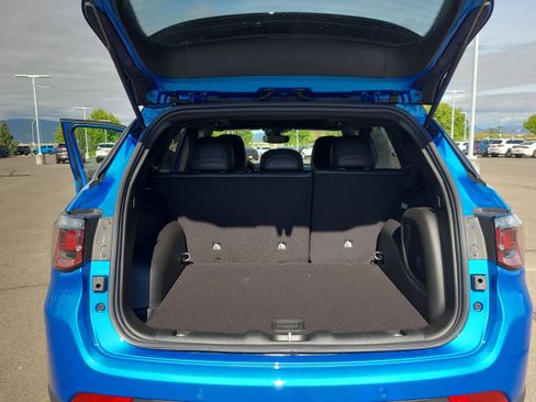 New 2025 Jeep Compass Limited w/ Sun & Sound Group image 27