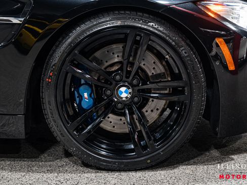 Used 2016 BMW M4 Convertible image 12