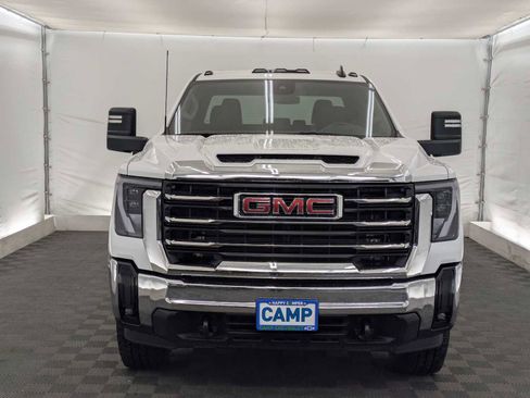 Used 2025 GMC Sierra 3500 SLE w/ SLE Convenience Package image 9
