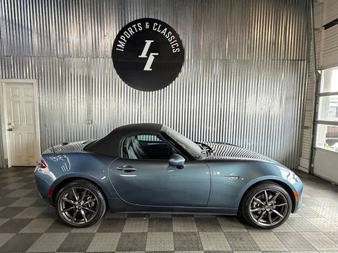 Used 2016 MAZDA MX-5 Miata Grand Touring RWD image 15