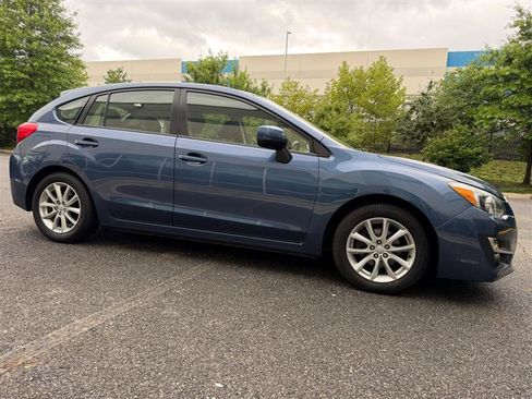 Used 2013 Subaru Impreza 2.0i Premium w/ All-Weather Pkg AWD/4WD image 20