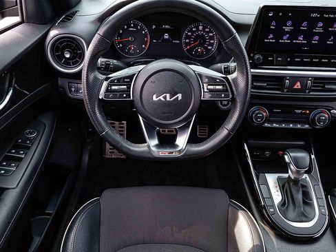 Certified 2023 Kia Forte GT-Line w/ GT-Line Technology Package image 17