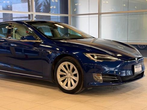 Used 2017 Tesla Model S 100D image 6