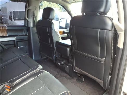 Used 2018 Ford F150 Lariat w/ Trailer Tow Package image 14