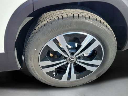 Certified 2025 Mercedes-Benz GLB 250 image 5