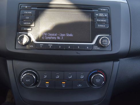 Used 2018 Nissan Sentra S w/ Protection Package image 10