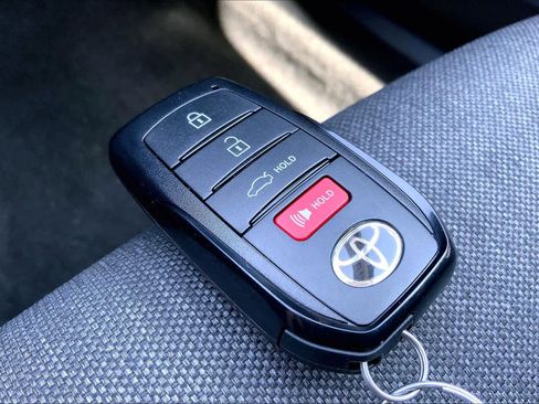 Used 2026 Toyota Camry LE image 15