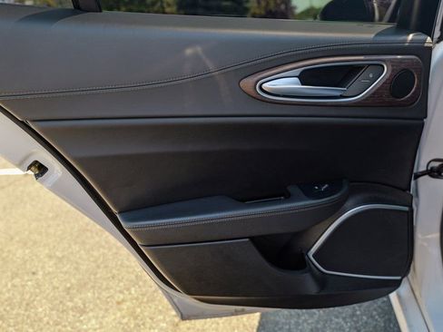 Used 2017 Alfa Romeo Giulia Ti w/ TI Lusso Package image 24