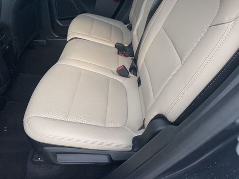 Used 2022 Ford Escape Titanium image 8