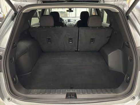 Used 2023 Chevrolet Equinox LT FWD image 19