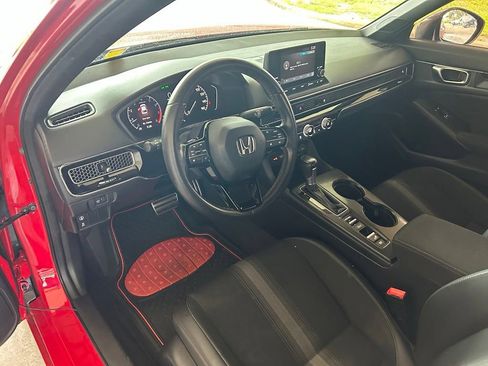 Used 2022 Honda Civic Sport image 6