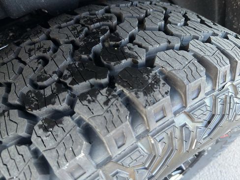 New 2025 Ford Bronco Badlands image 12