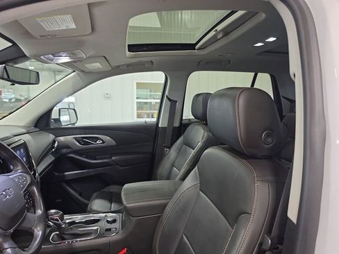 Used 2021 Chevrolet Traverse RS w/ LPO, Floor Liner Package AWD/4WD image 22