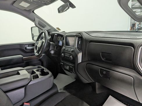 Used 2020 Chevrolet Silverado 2500 LT AWD/4WD image 18