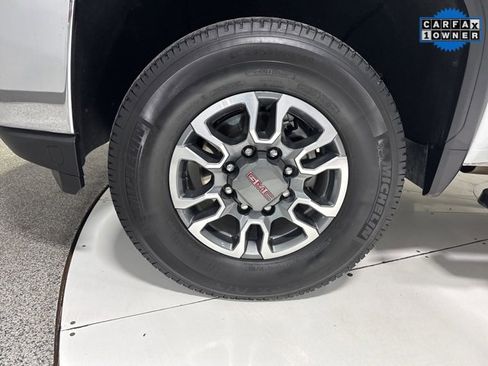 Used 2022 GMC Sierra 2500 SLT w/ SLT Convenience Package image 6