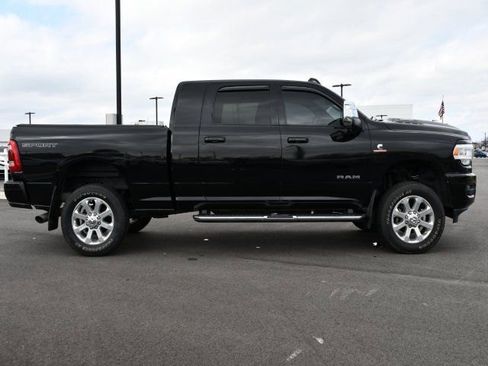 Used 2024 RAM 2500 Laramie w/ Sport Appearance Package image 27