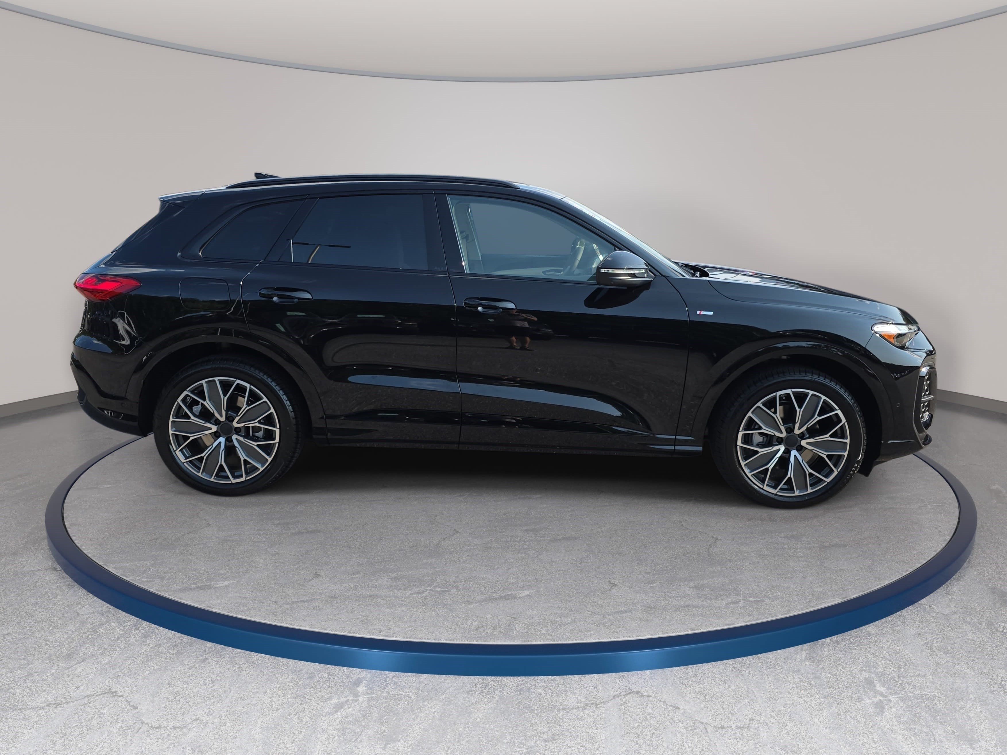 New 2026 Audi Q5 Prestige AWD/4WD image 4