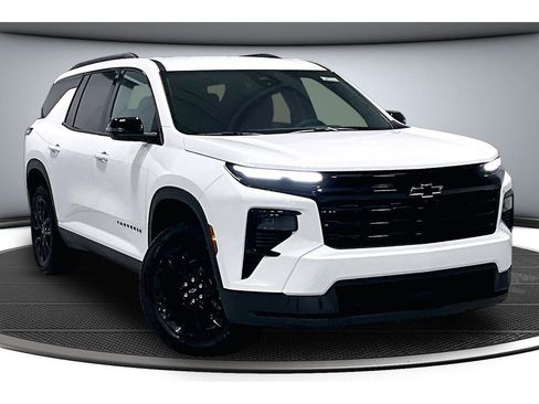 New 2026 Chevrolet Traverse LT w/ Midnight/Sport Edition image 2