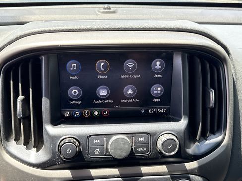 Used 2019 Chevrolet Colorado Z71 image 11