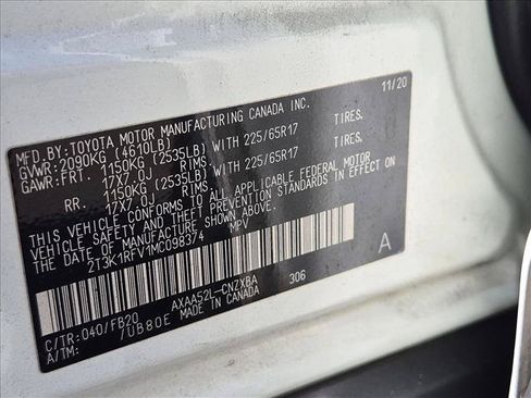 Used 2021 Toyota RAV4 LE FWD image 16