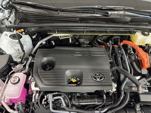 New 2025 Toyota Crown Signia image 27