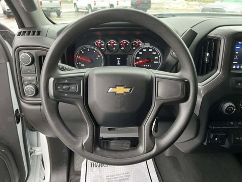 Used 2022 Chevrolet Silverado 2500 Custom w/ Custom Value Package image 21