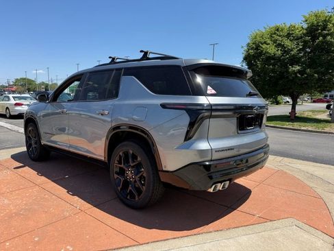 New 2026 Chevrolet Traverse RS FWD image 4