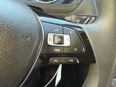 Used 2019 Volkswagen Tiguan S w/ Driver Assistance Package image 11