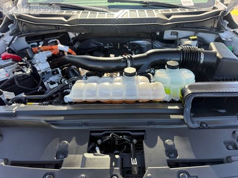 Used 2024 Ford F150 XLT w/ Mobile Office Package image 34