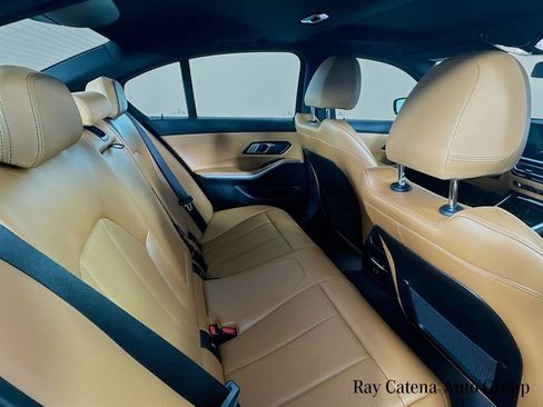 Used 2023 BMW 330i xDrive Sedan w/ M Sport Package AWD/4WD image 3