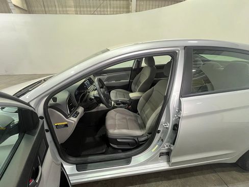 Used 2018 Hyundai Elantra SEL FWD image 14