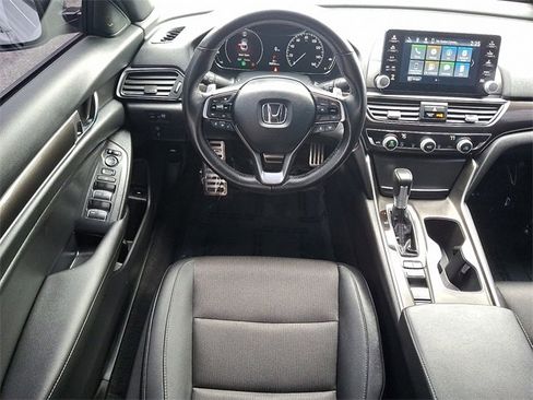 Used 2022 Honda Accord Sport image 11