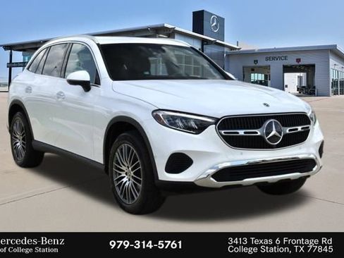 Used 2025 Mercedes-Benz GLC 300 image 3