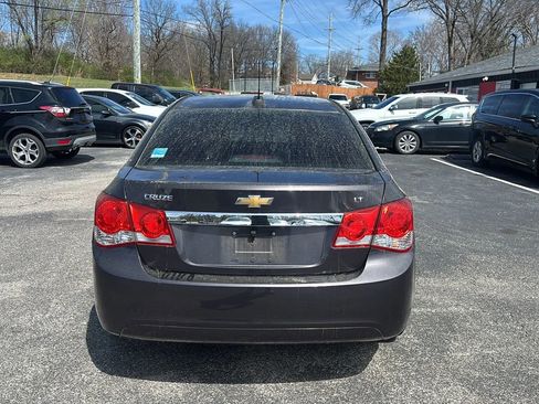 Used 2016 Chevrolet Cruze LT image 4