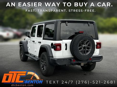 Used 2025 Jeep Wrangler Unlimited Sport AWD/4WD image 7