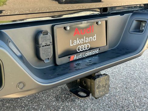 Used 2024 Jeep Gladiator Sport AWD/4WD image 43