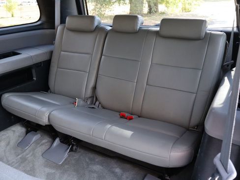 Used 2010 Toyota Sequoia SR5 image 21