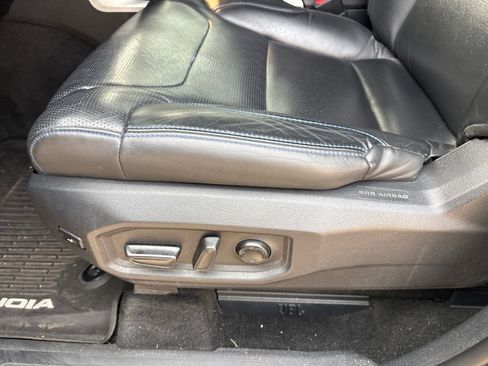 Used 2023 Toyota Sequoia Platinum AWD/4WD image 13