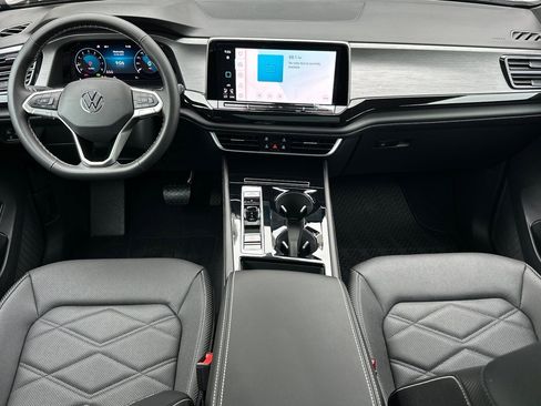 New 2026 Volkswagen Atlas Cross Sport SE FWD image 11