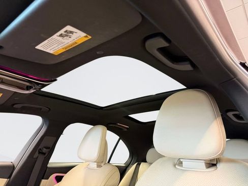 Certified 2022 Mercedes-Benz C 300 4MATIC Sedan image 19