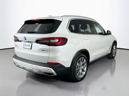 Used 2022 BMW X5 xDrive40i w/ Premium Package AWD/4WD image 6