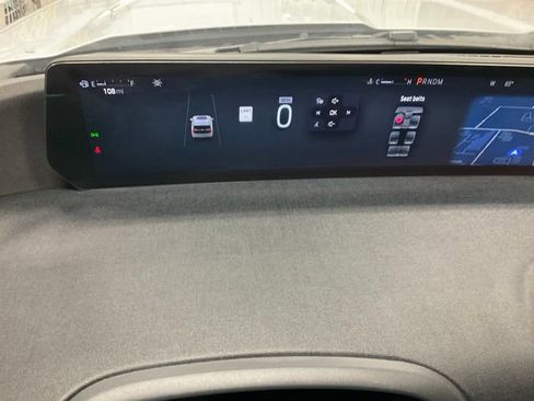 Used 2025 Ford Expedition Active AWD/4WD image 9