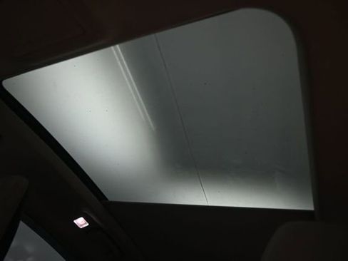 Certified 2020 Ford Escape Titanium AWD/4WD image 17