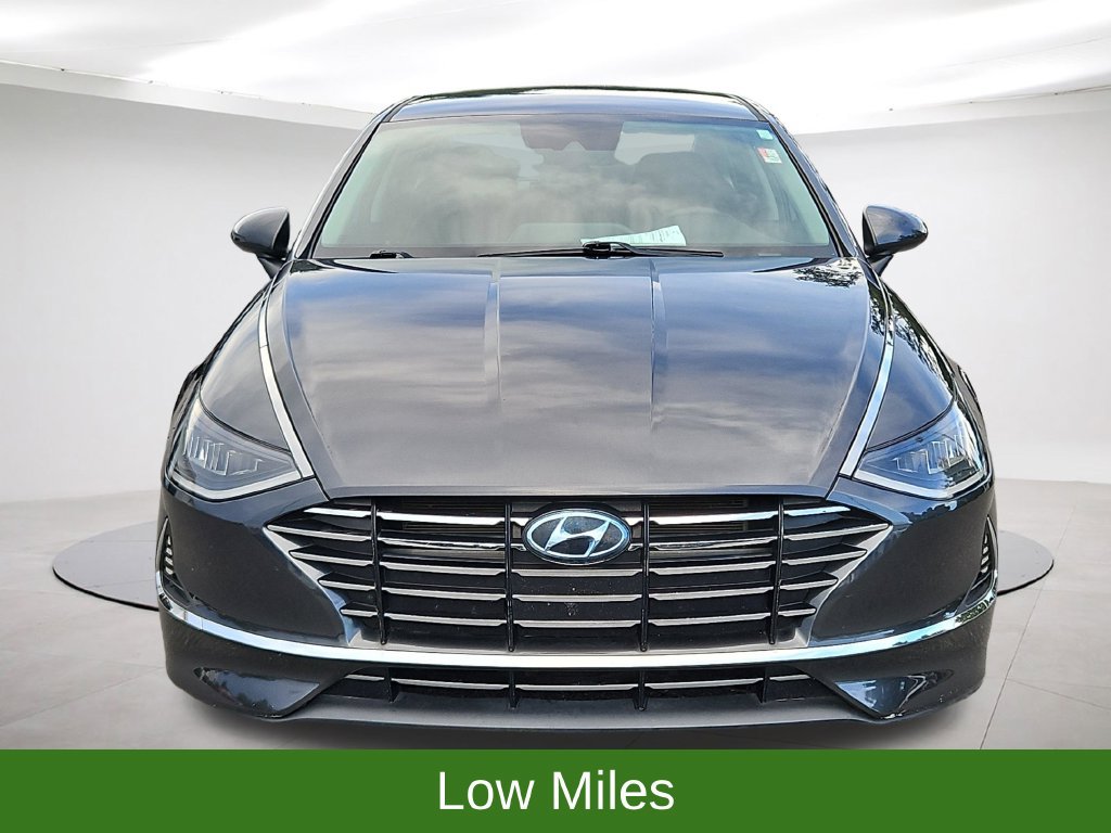 Used 2021 Hyundai Sonata SE FWD image 2