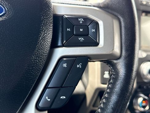 Used 2018 Ford F150 Lariat w/ Equipment Group 502A Luxury AWD/4WD image 31