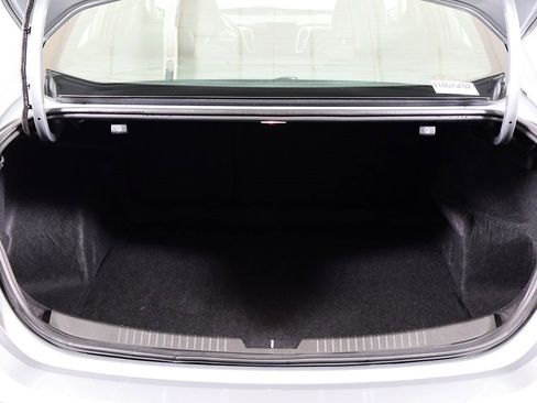 Used 2024 Chevrolet Malibu LT image 18