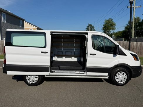 Used 2025 Ford Transit 250 Low Roof w/ Exterior Upgrade Package RWD image 5