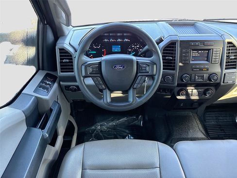 Used 2022 Ford F250 XL w/ Power Equipment Group image 20